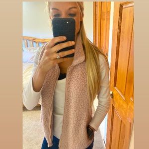 Time & Tru Fuzzy Vest